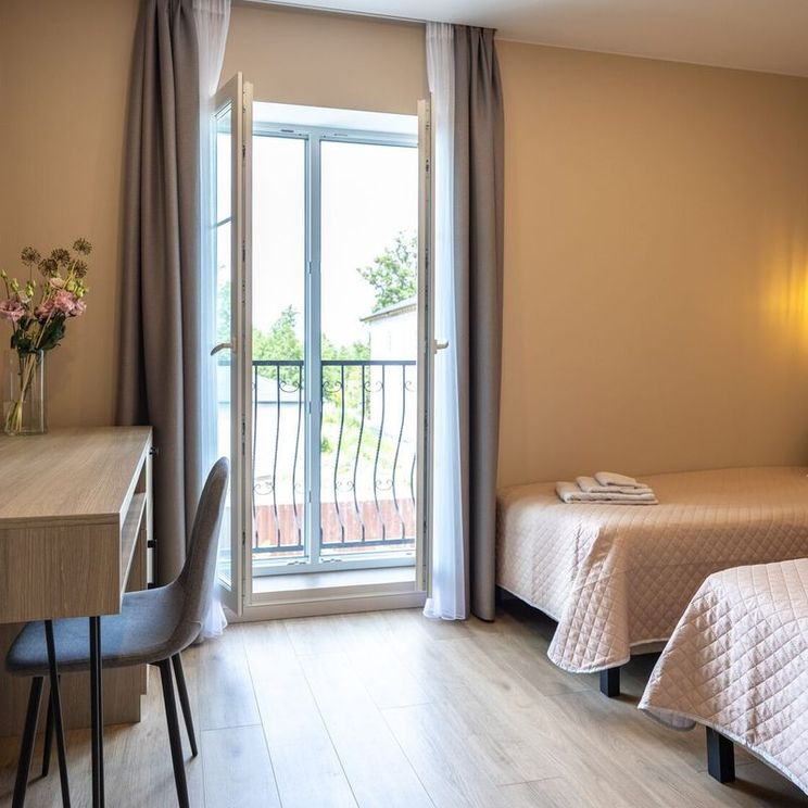 Гостиницы 4*