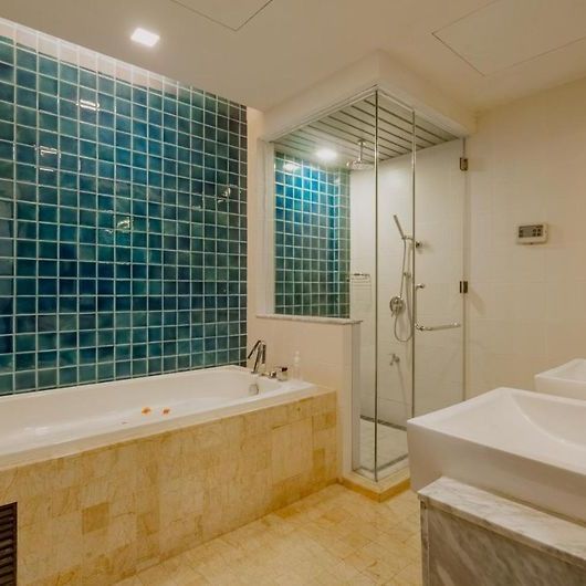 Отели 3*, Отели 4*, Бутик-отели, Палатки