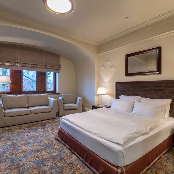 Отели 1-2*, Отели 3*