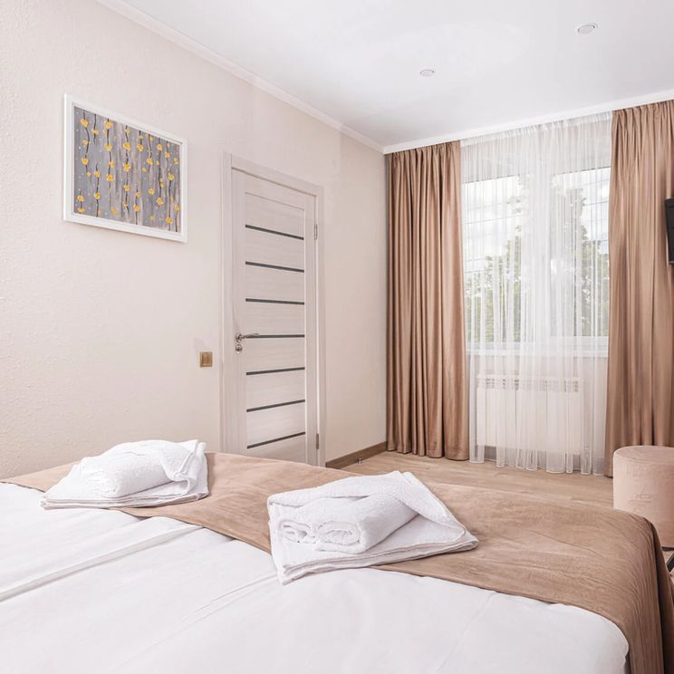 Отели 1-2*, Гостевые домики, Отели 3*, Глэмпинги