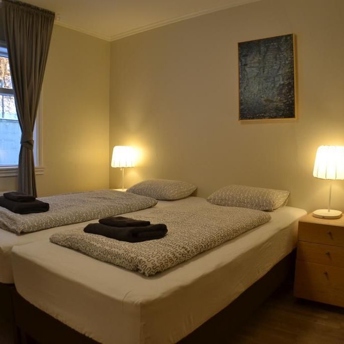 Отели 1-2*, Гостевые домики, Отели 3*, Отели 4*, Апартаменты