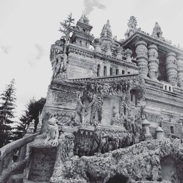 Идеальный дворец