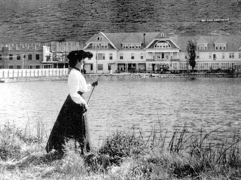 Отель «Хот-Лейк» примерно 1903 г.