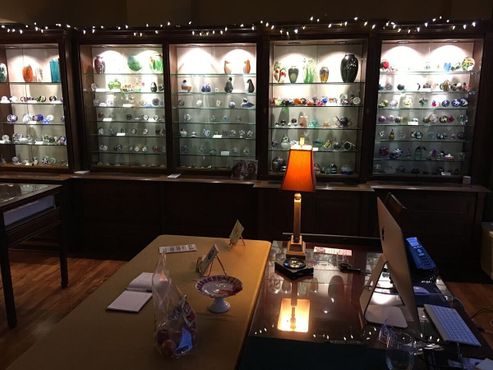 Галерея стекла L. H. Selman