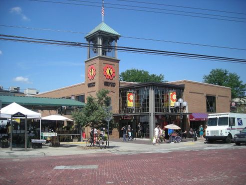 Торговый центр Kerrytown Market & Shops, Анн-Арбор, Мичиган