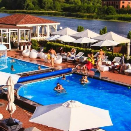 Гостиницы 3*