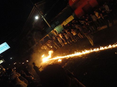 Фестиваль огненных шаров в Нехапе
