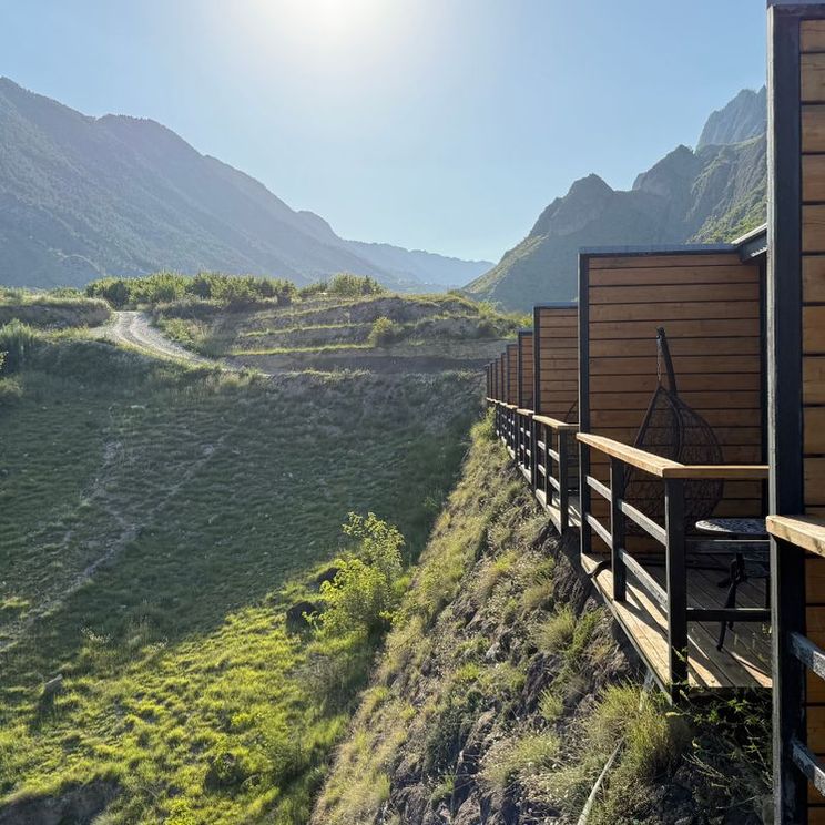 Отели 3*, Отели 4*, Глэмпинги