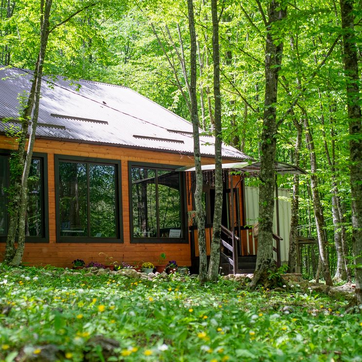 Коттедж, Tourist base