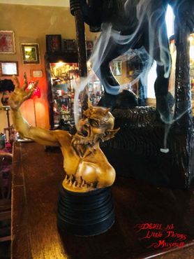 Музей дьявольских вещичек