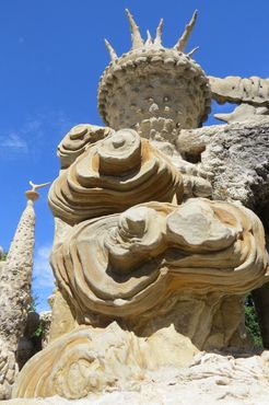 Идеальный дворец