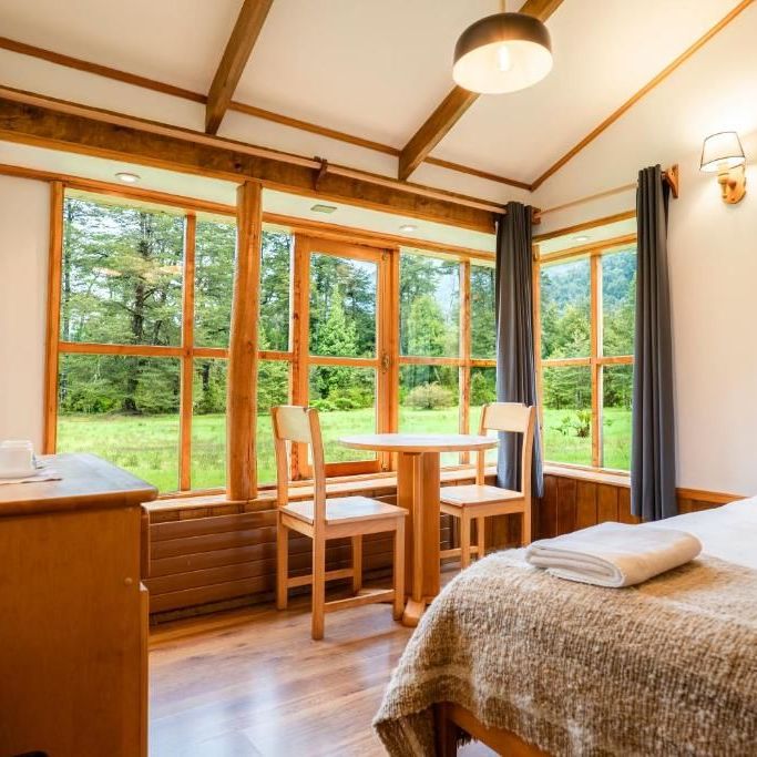 Отели 3*, Отели 4*, Глэмпинги