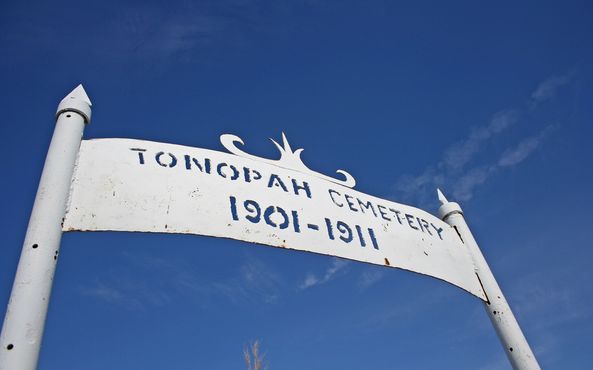 Старое кладбище Тонопы