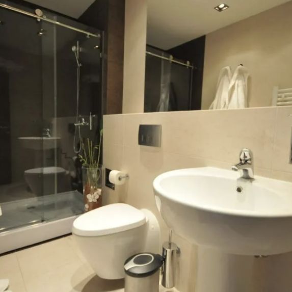 Отели 3*, Отели 4*, Апартаменты