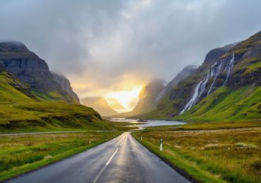 Невероятный недельный летний автотур по Кольцевой дороге Исландии и Золотому кольцу