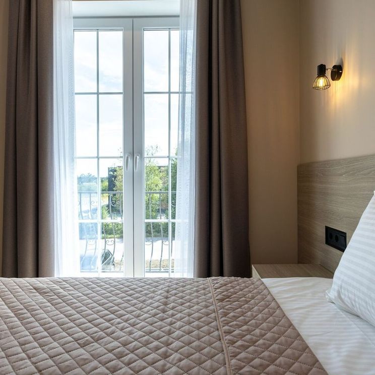 Гостиницы 4*