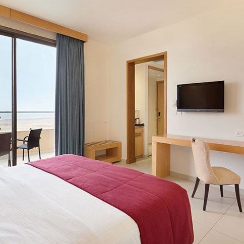 Отели 3*, Отели 4*, Палатки