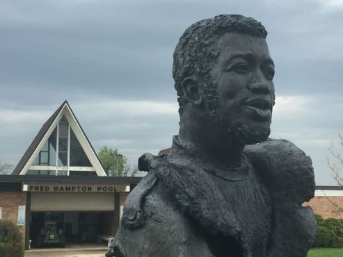 Бюст Фреда Хэмптона