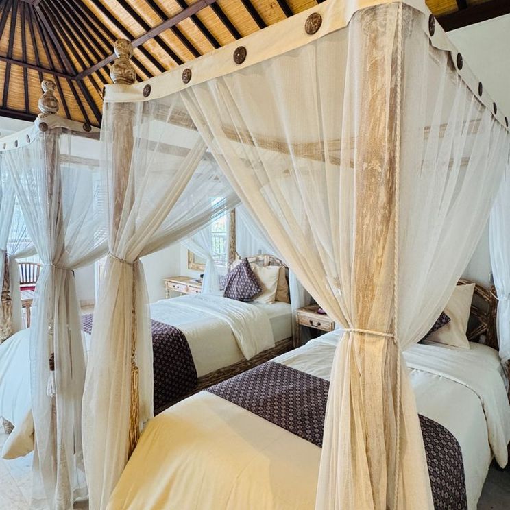 Отели 4*, Бунгало, Виллы