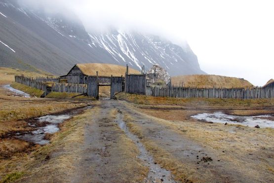 Вход в деревню викингов
