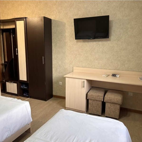 Отели 3*, Отели 4*, Глэмпинги