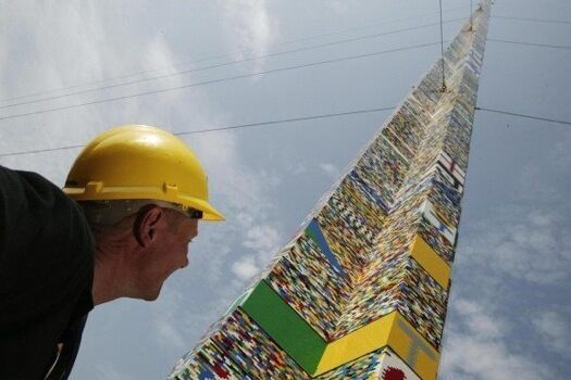 Самая высокая в мире башня из «Лего»