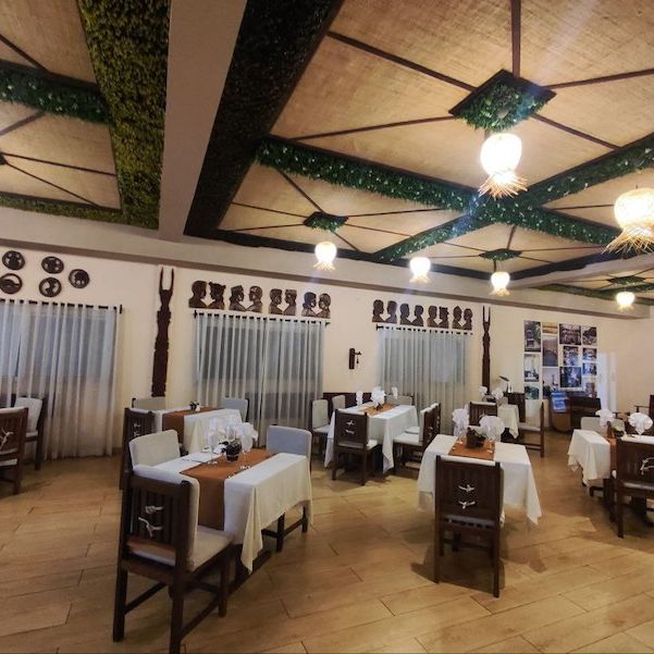 Отели 3*, Отели 4*, Бутик-отели, Бунгало, Коттеджи, Шале