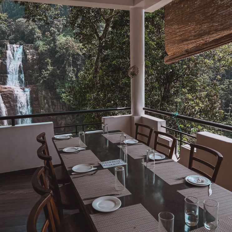 Гостиницы 4*, Бунгало