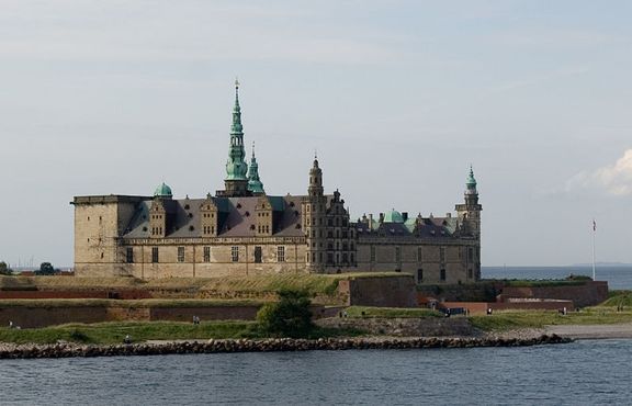 Замок Кронборг (Wikimedia Commons)