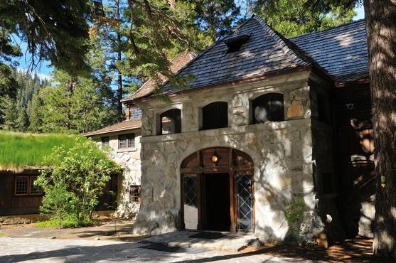 Замок Викингсхолм