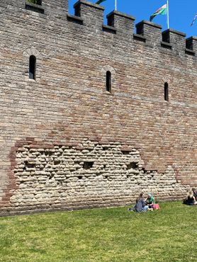 Римские стены Кардиффского замка