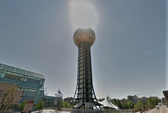Башня указывает на настоящее солнце