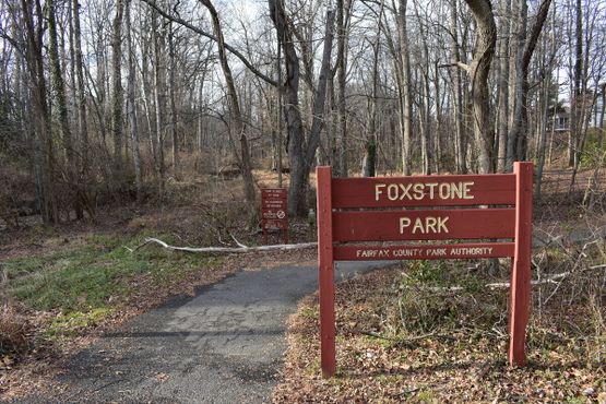 Вывеска парка Фоксстоун