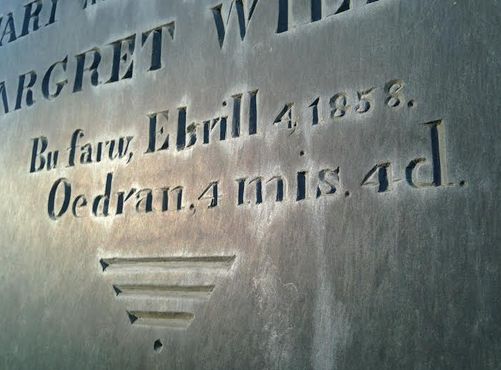 Сланцевое надгробие на валлийском языке, Пресвитерианская церковь Слейтвилла, Дельта, Пенсильвания
