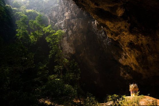 Пещера Прайя Накхон