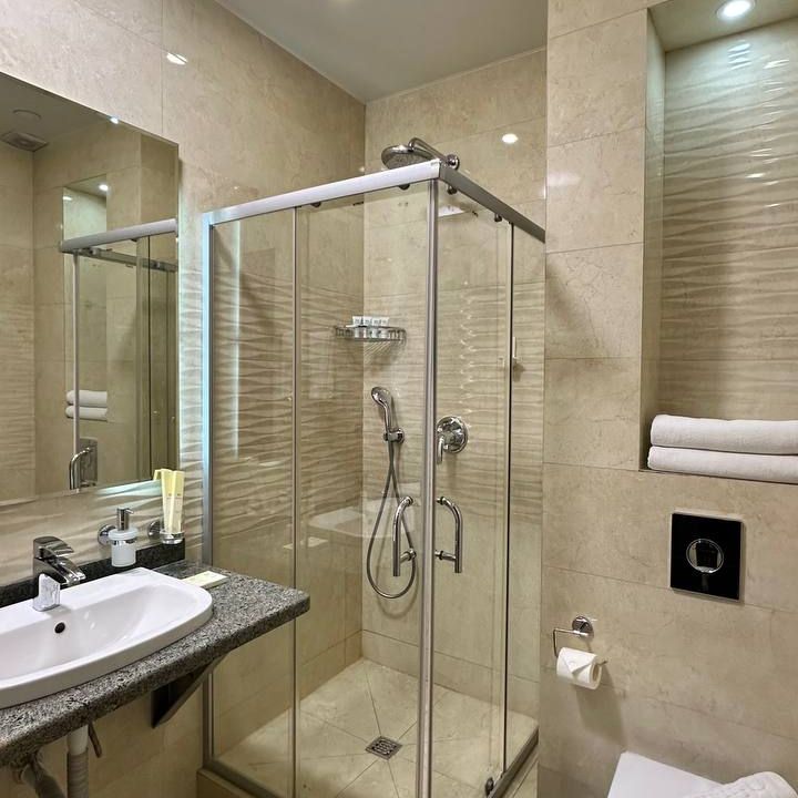 Отели 4*