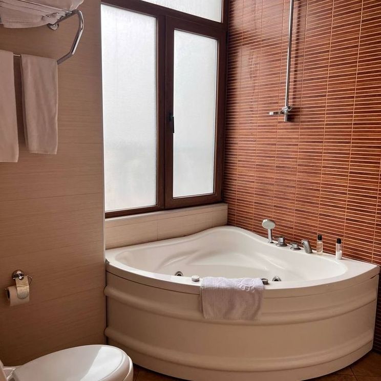 Гостиницы 4*