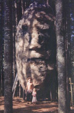 Театр «Брэд энд Паппет»