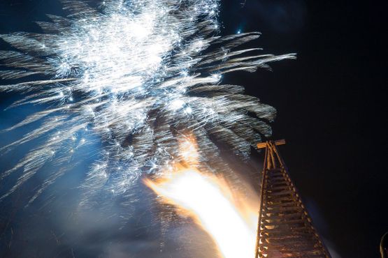 Рождественские костры на дамбе