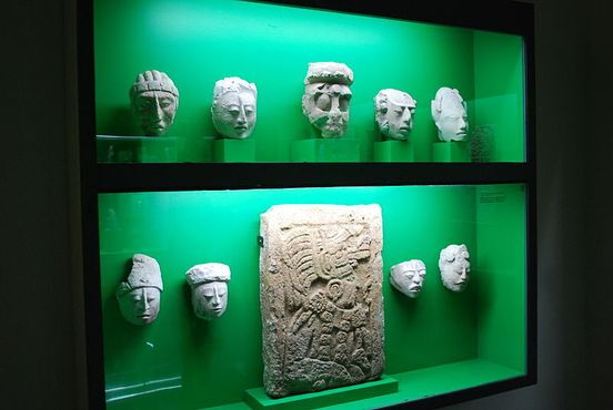 Выставка артефактов майя