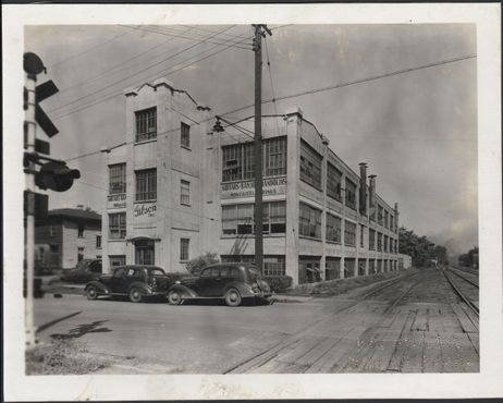 Старая гитарная фабрика «Гибсон», 1941 г.