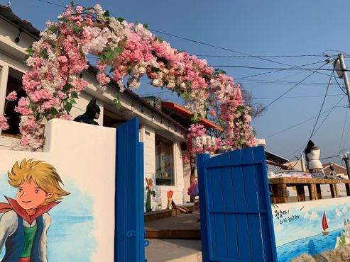 Фрески деревни Донгпиранг