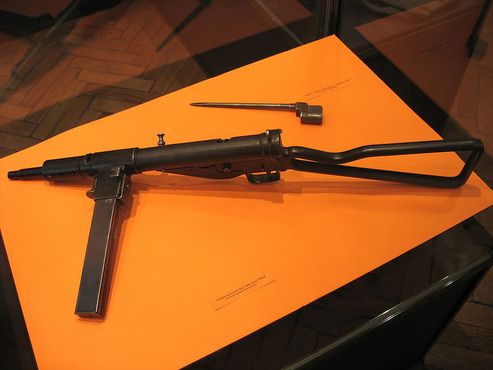 Пистолет-пулемёт STEN модели II, который Шабо использовала в своей последней битве против нацистов