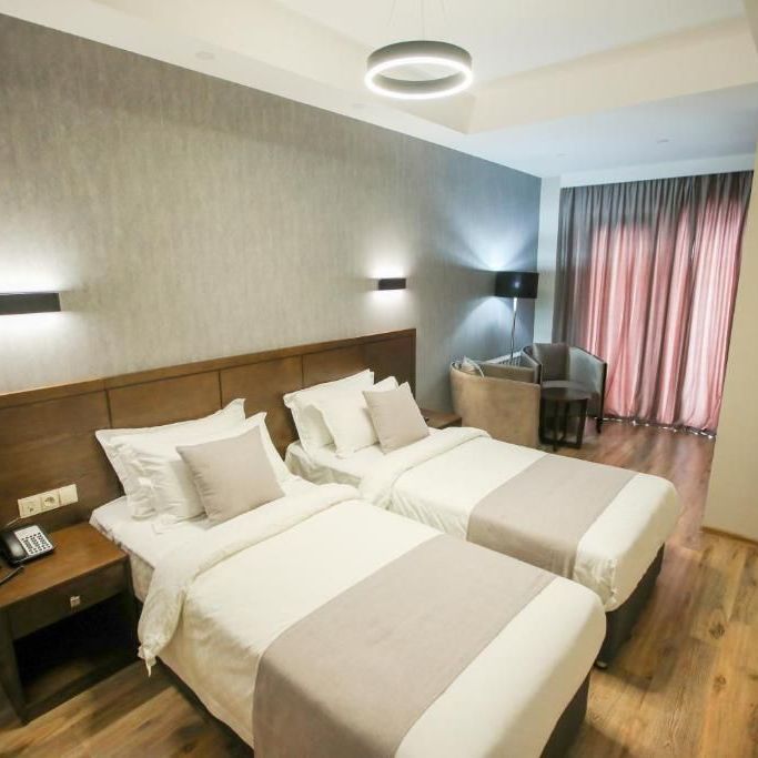 Отели 4*