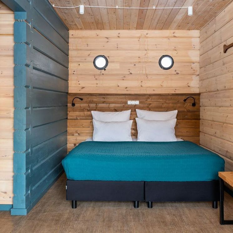 Гостиницы 4*