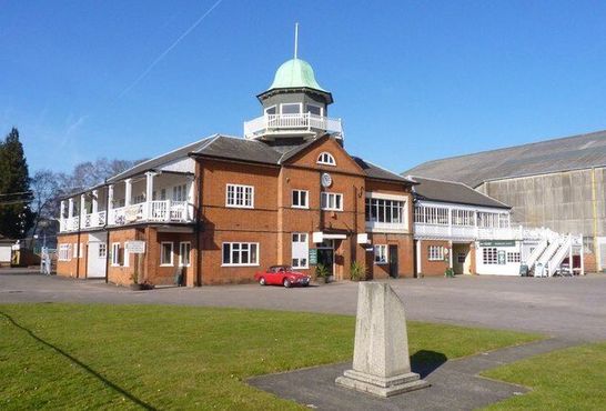 Здание клуба