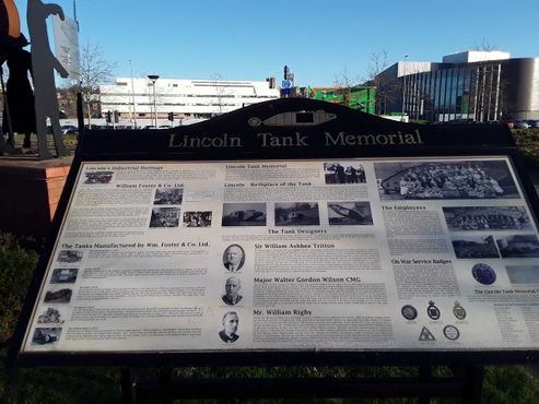 Памятник линкольнскому танку