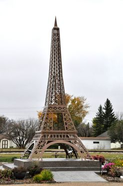Эйфелева башня в Монмартре, Саскачеван