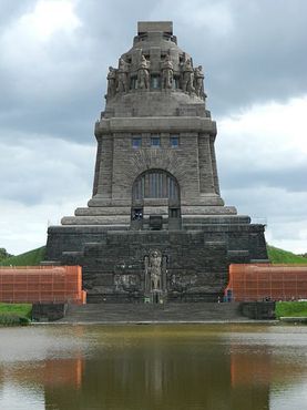 Памятник Битве народов