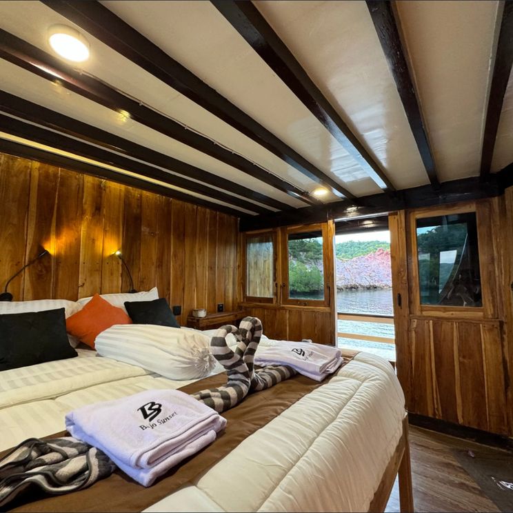 Отели 4*, Яхты